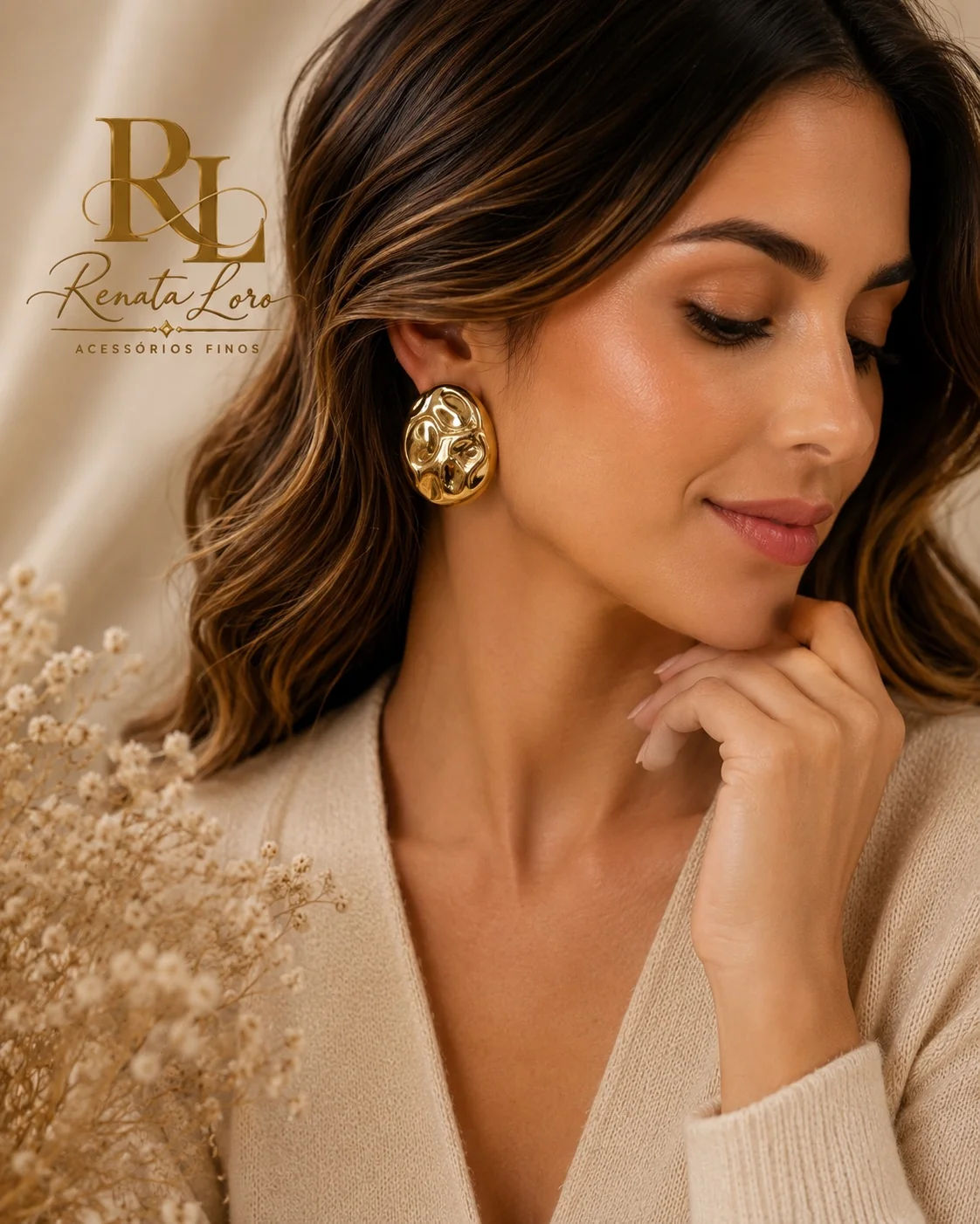 BRI0010 - Brinco Oval Dourado Martelado - foto 2