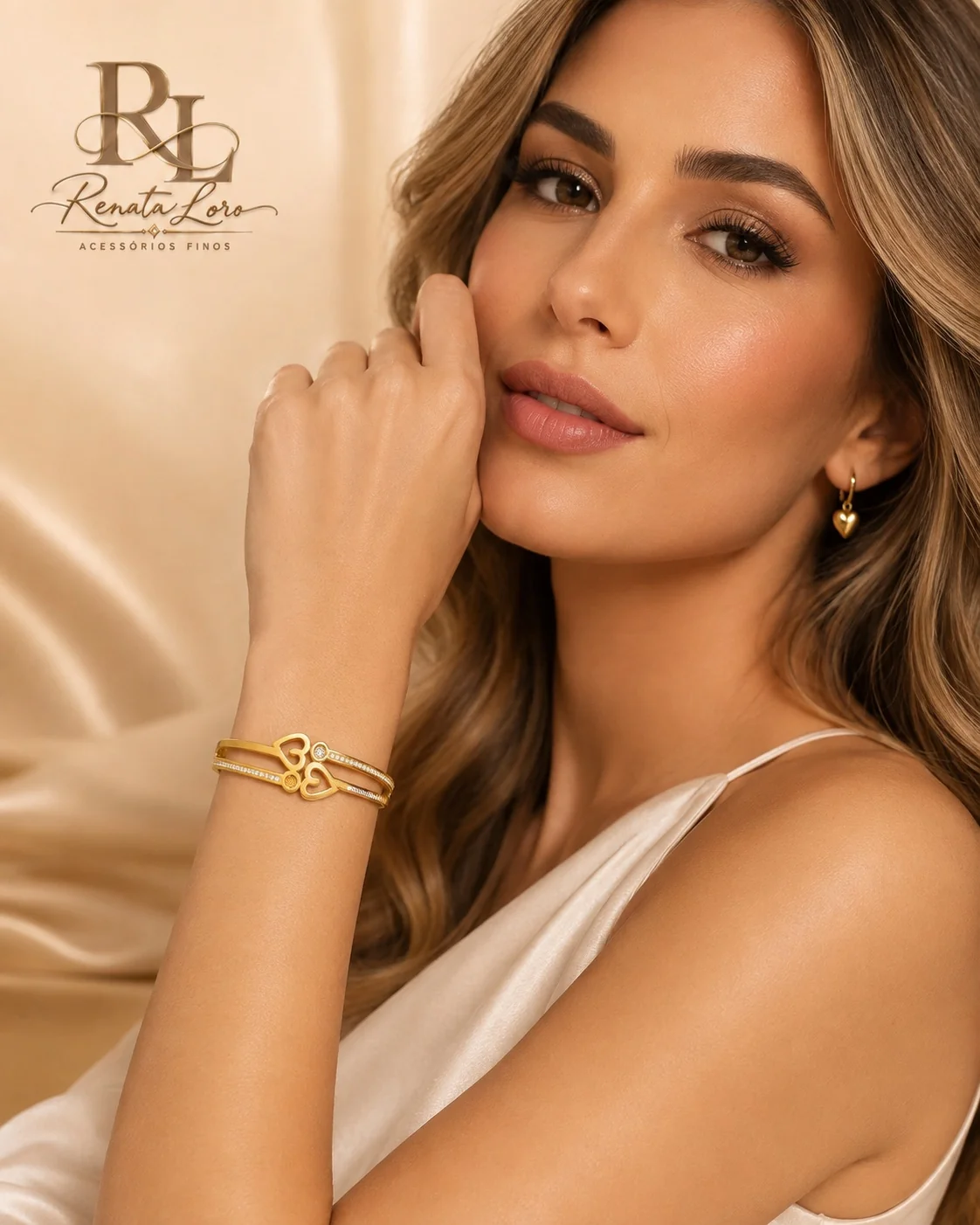 PUL0098 - Bracelete em Aço Dourado Coração com Zircônias e strass - foto 2