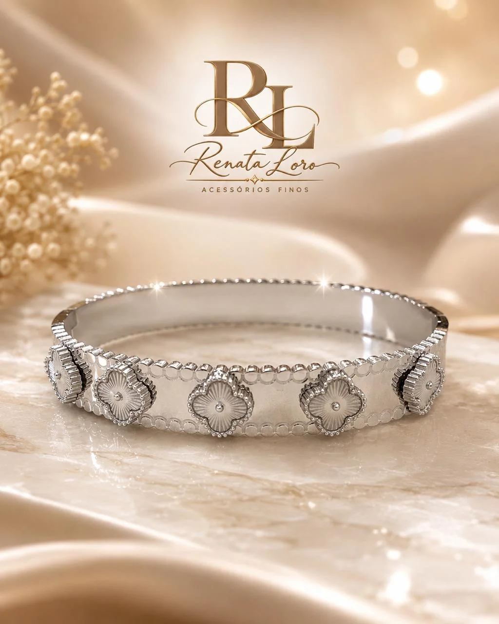 PUL0107 - Bracelete Trevo em Aço Prateado