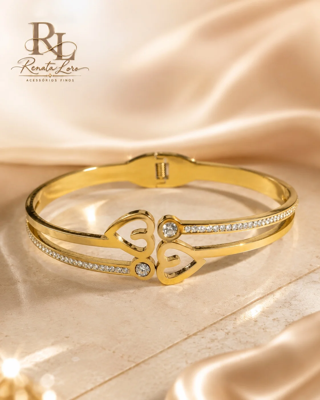 PUL0098 - Bracelete em Aço Dourado Coração com Zircônias e strass