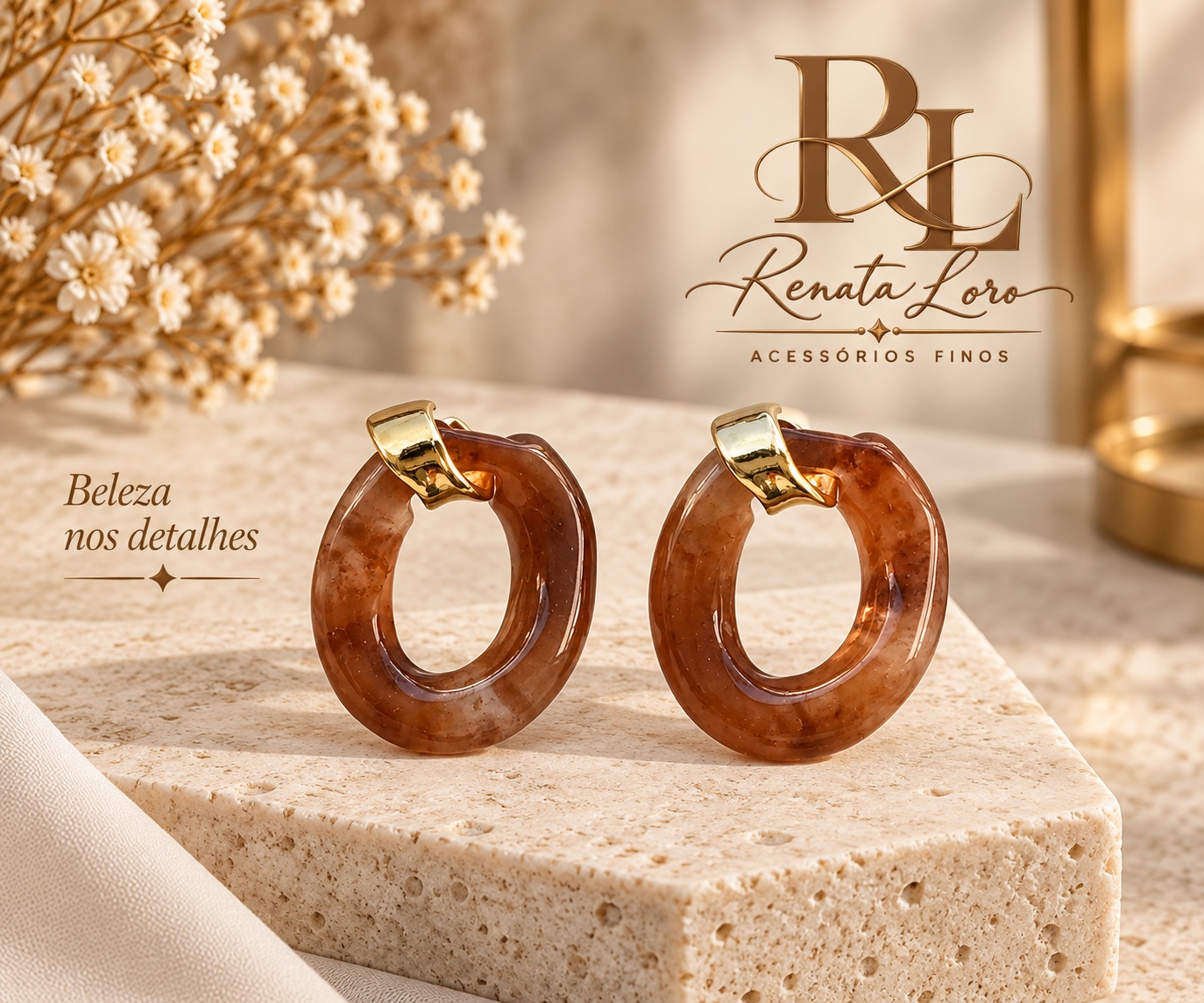 BRI0033 - Brinco Argola em Resina Marrom Mesclado