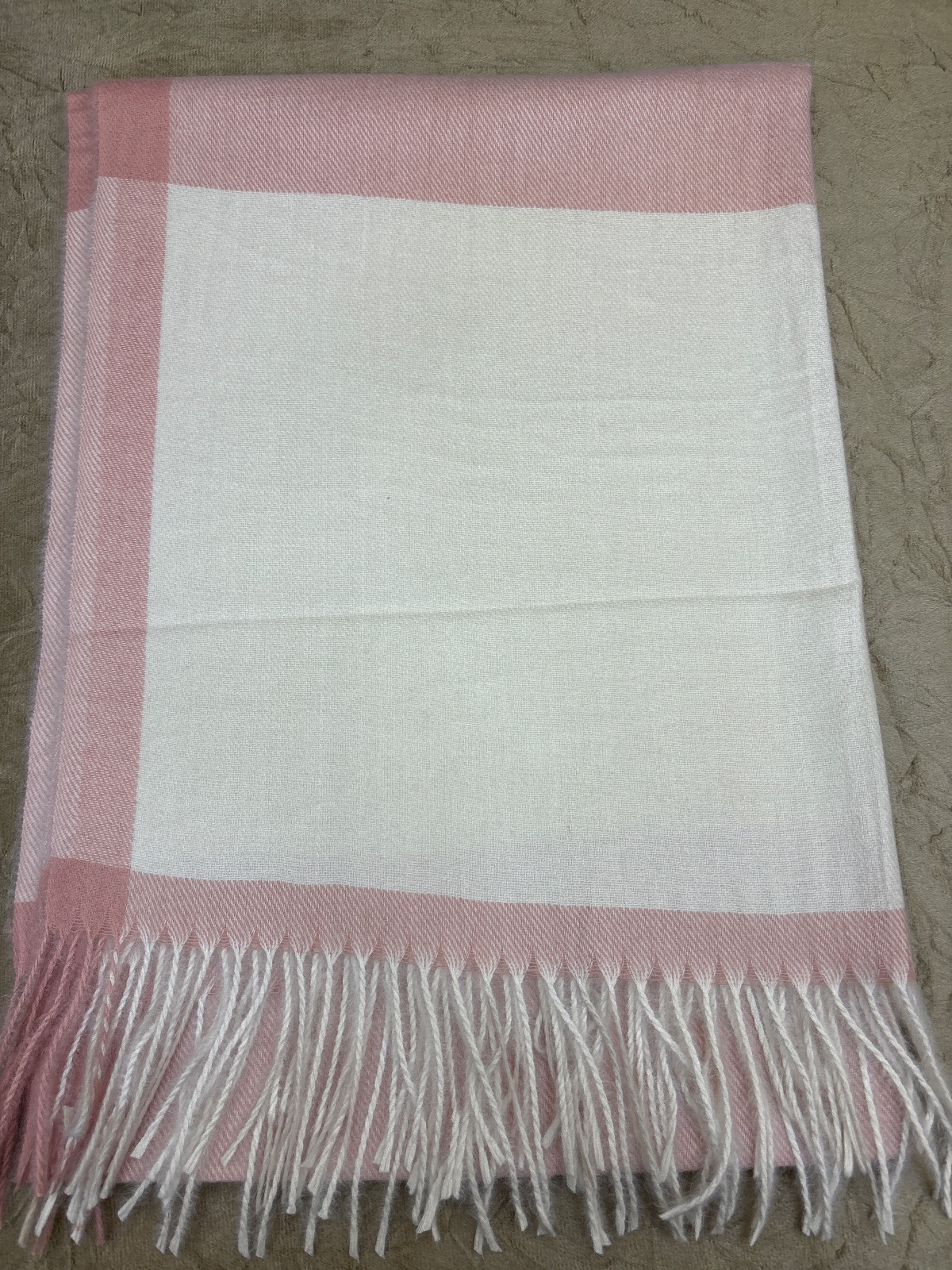 LEN0009 - Pashimina (Cachecol) Rosa e Off-White) com Franjas