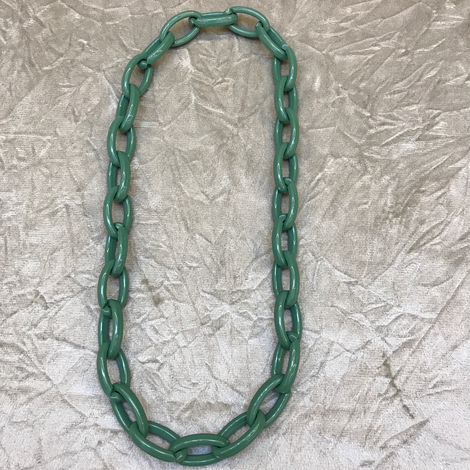 COL0039 - Colar Elos em Resina Verde Militar  Maxi