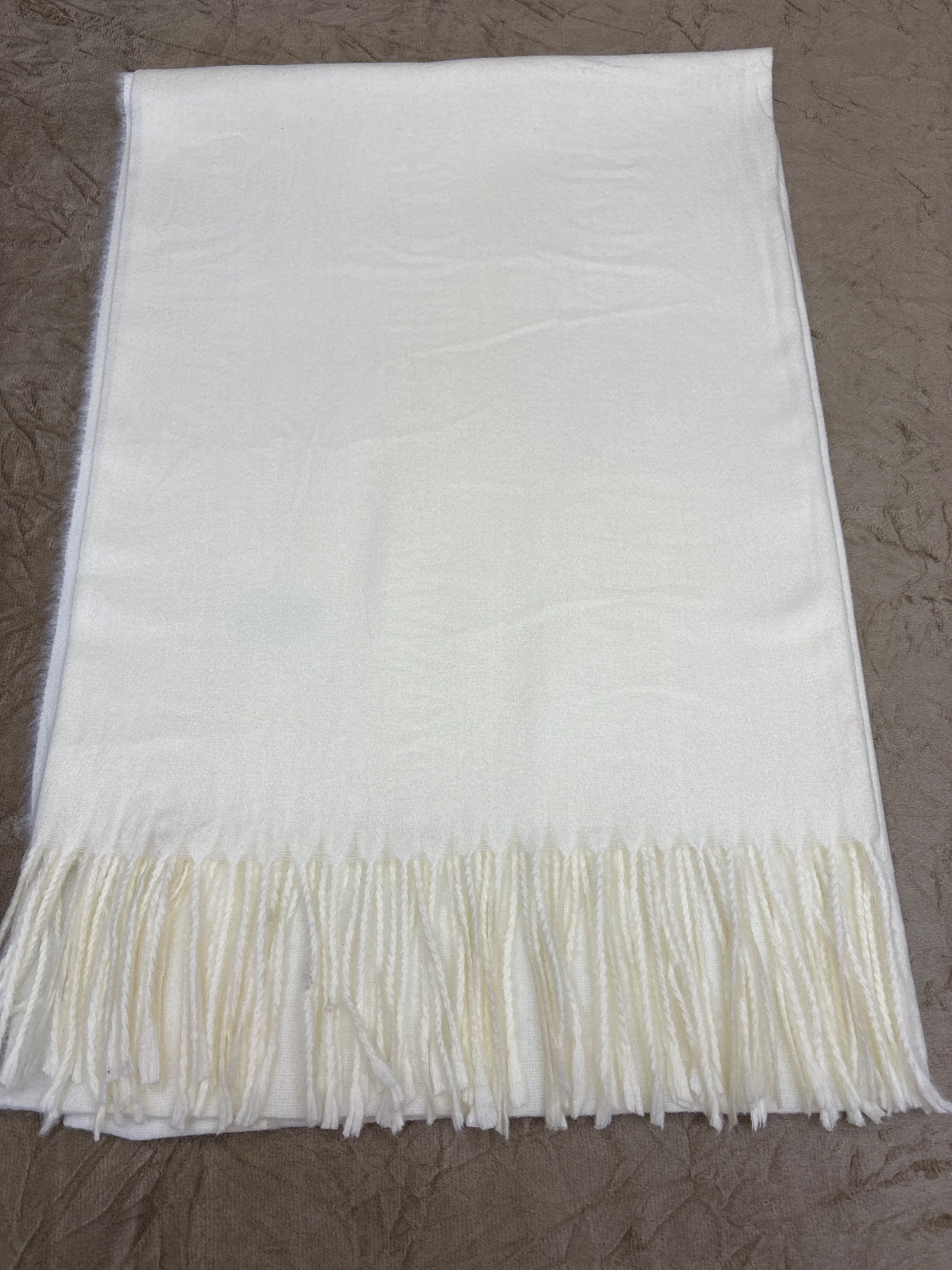 LEN0019 - Pashimina (Cachecol) Liso na cor Off/White com Franjas